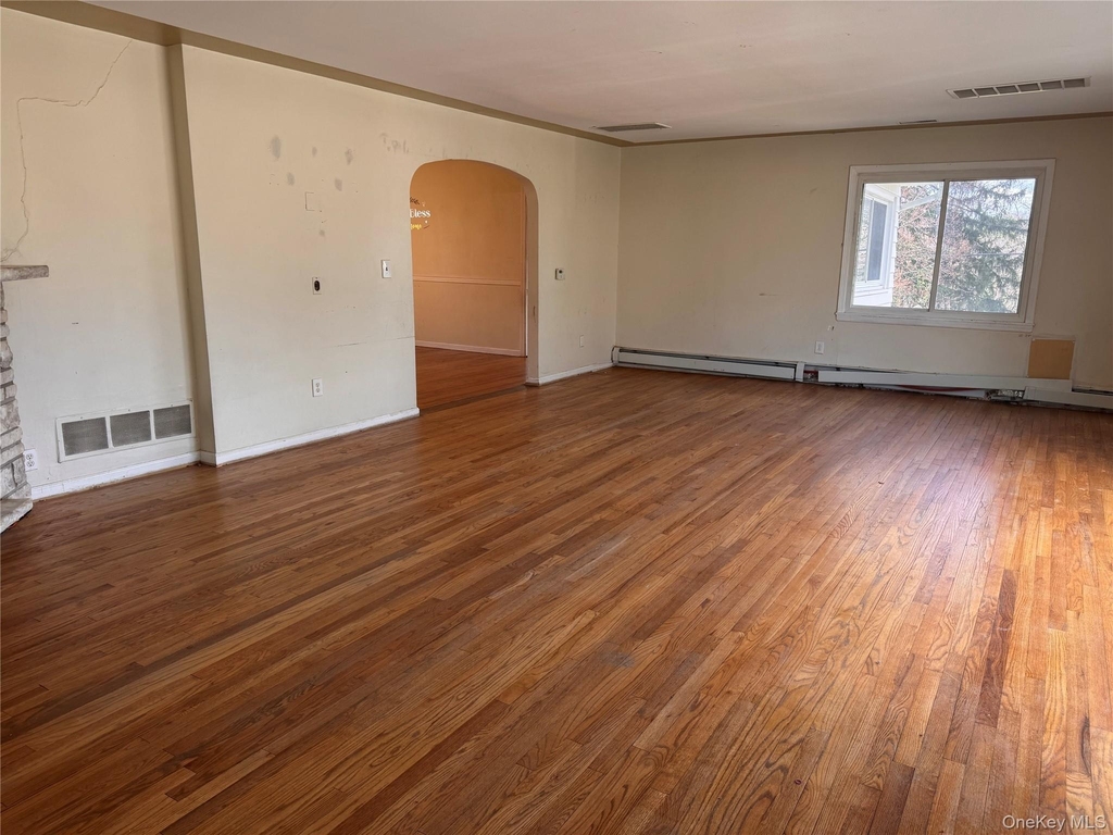116 Williams Avenue - Photo 1