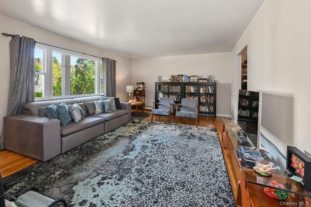 568 Manville Road - Photo 1