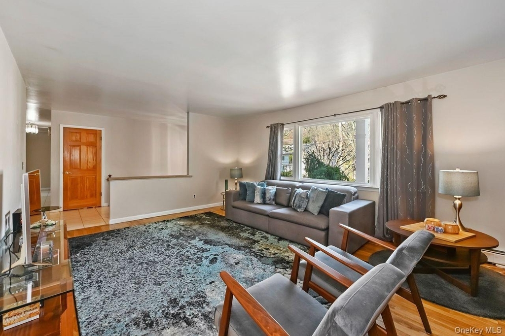 568 Manville Road - Photo 2