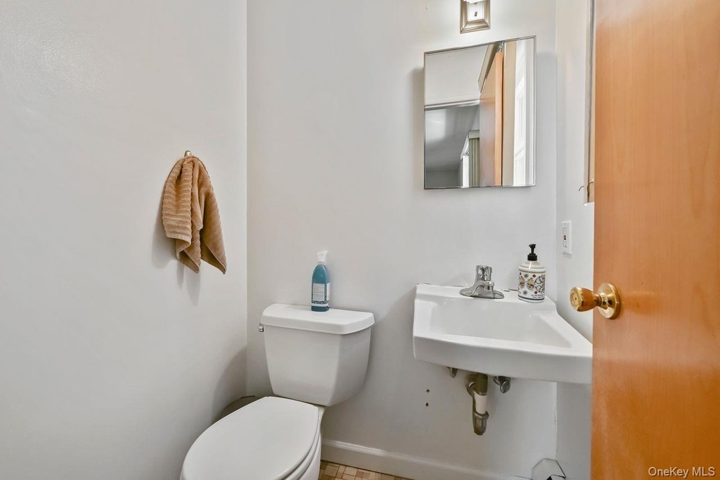 568 Manville Road - Photo 11