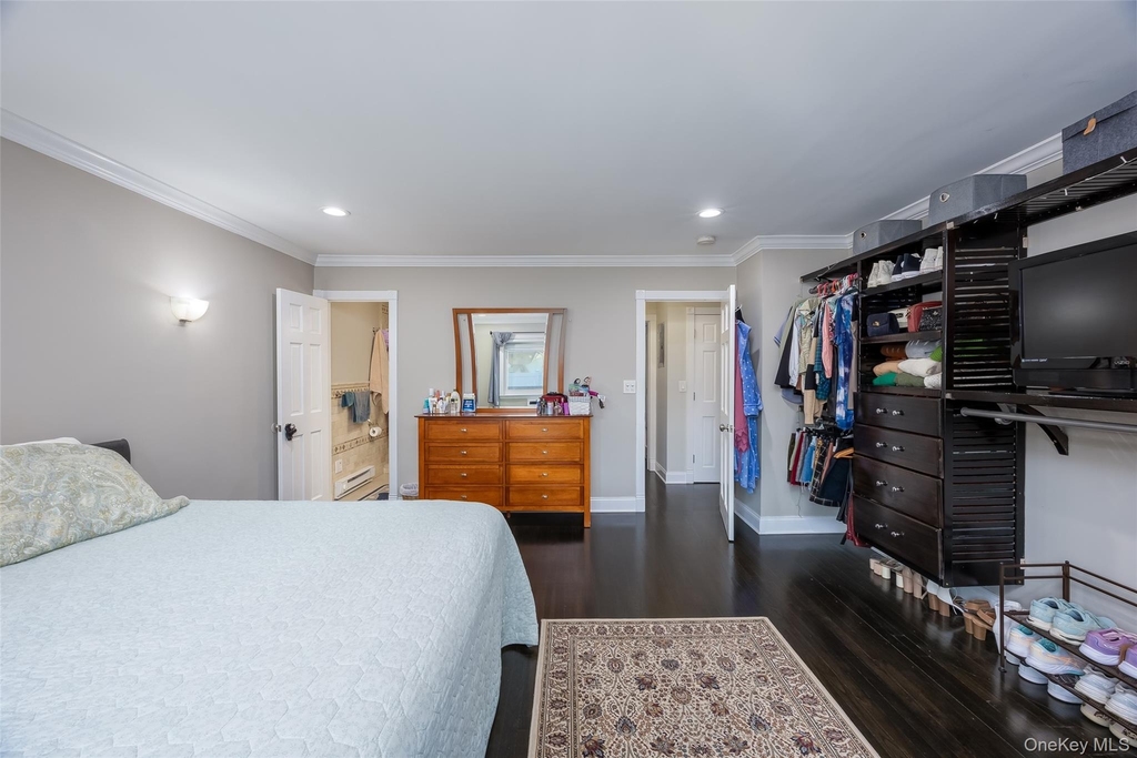 40 W 4th Street - Photo 15