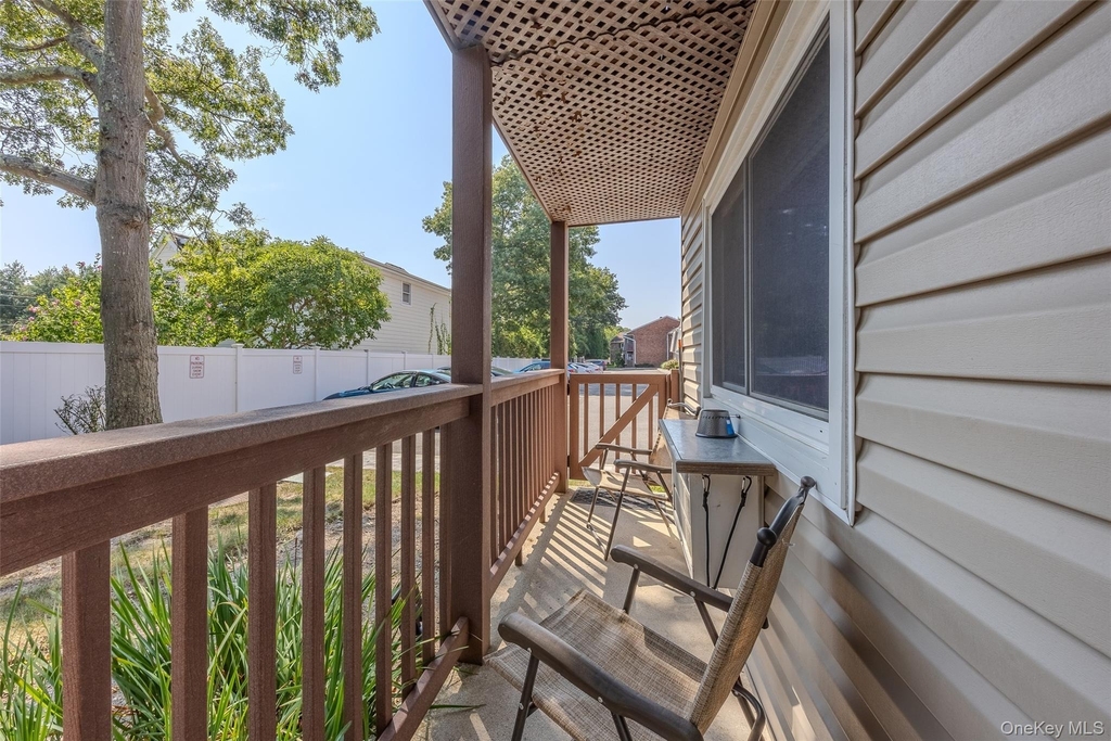40 W 4th Street - Photo 22