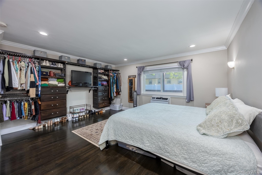 40 W 4th Street - Photo 16