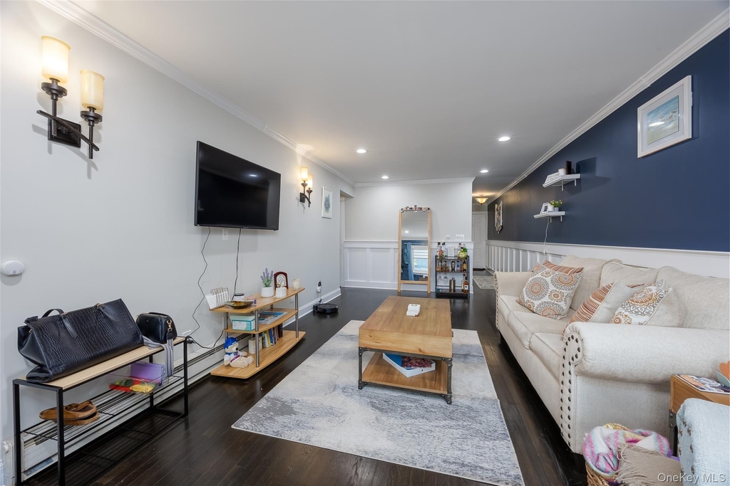 40 W 4th Street - Photo 11