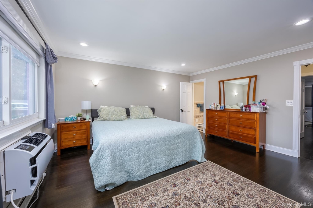 40 W 4th Street - Photo 14