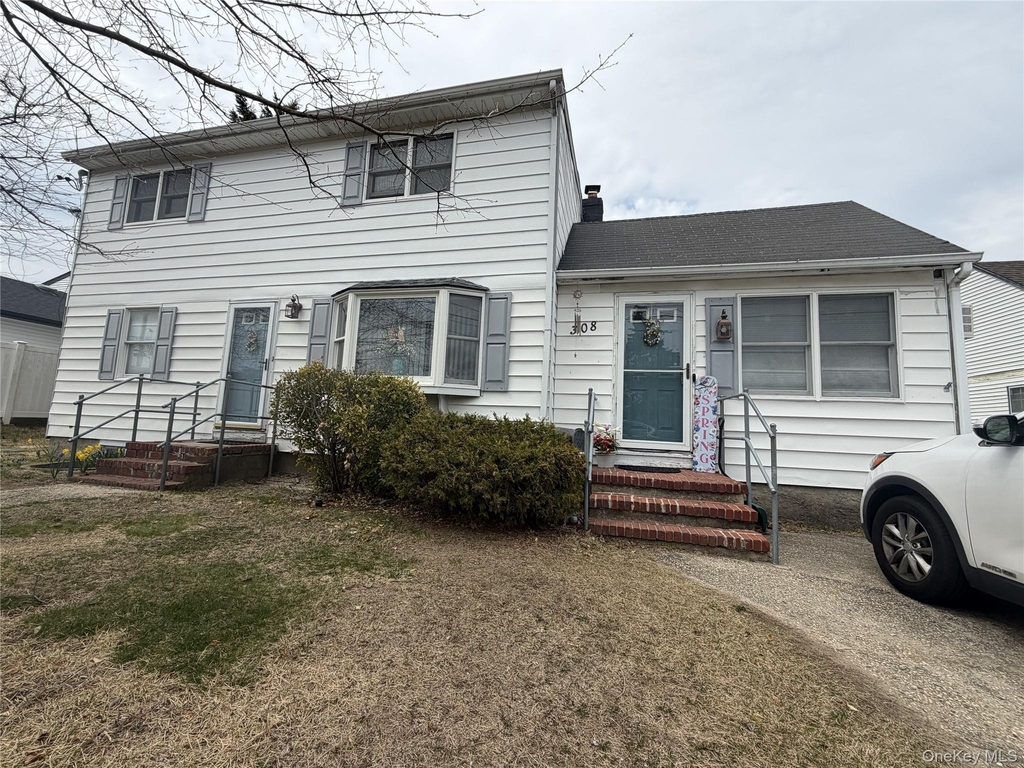 308 Kansas Street - Photo 0