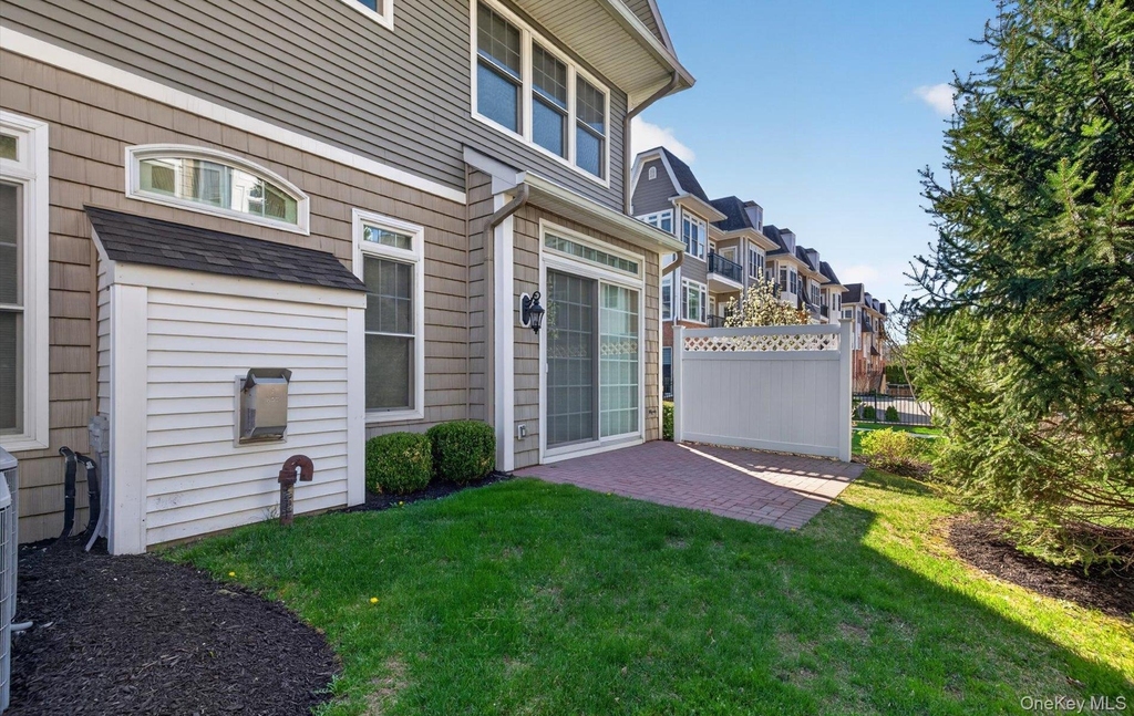 702 Equestrian Way - Photo 27