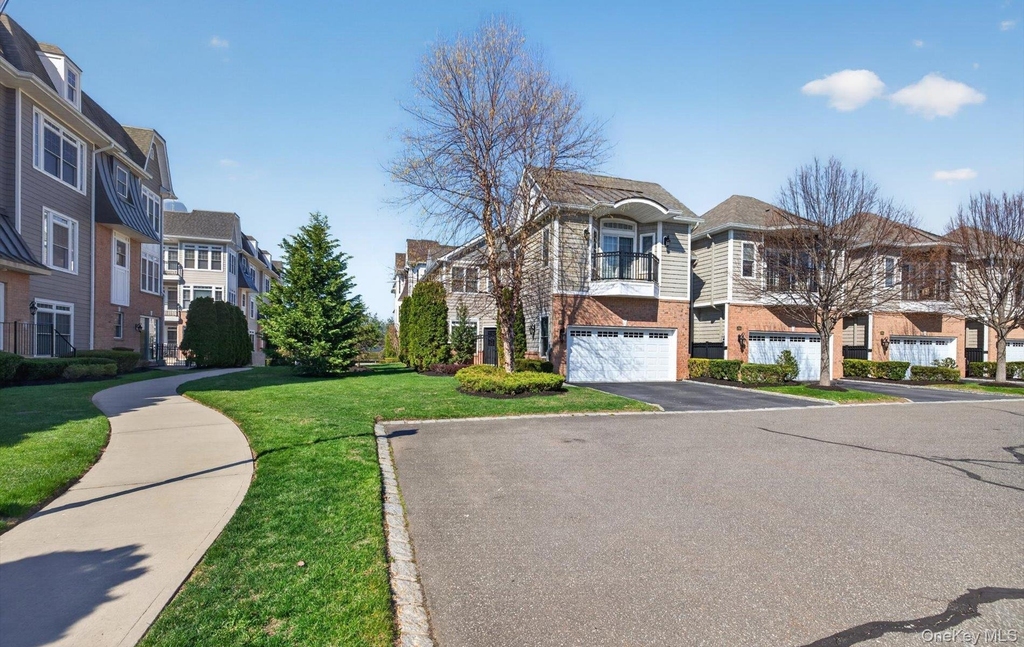 702 Equestrian Way - Photo 30