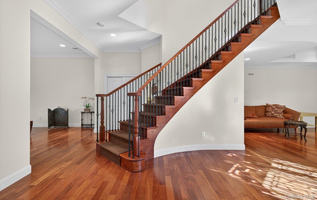 702 Equestrian Way - Photo 18