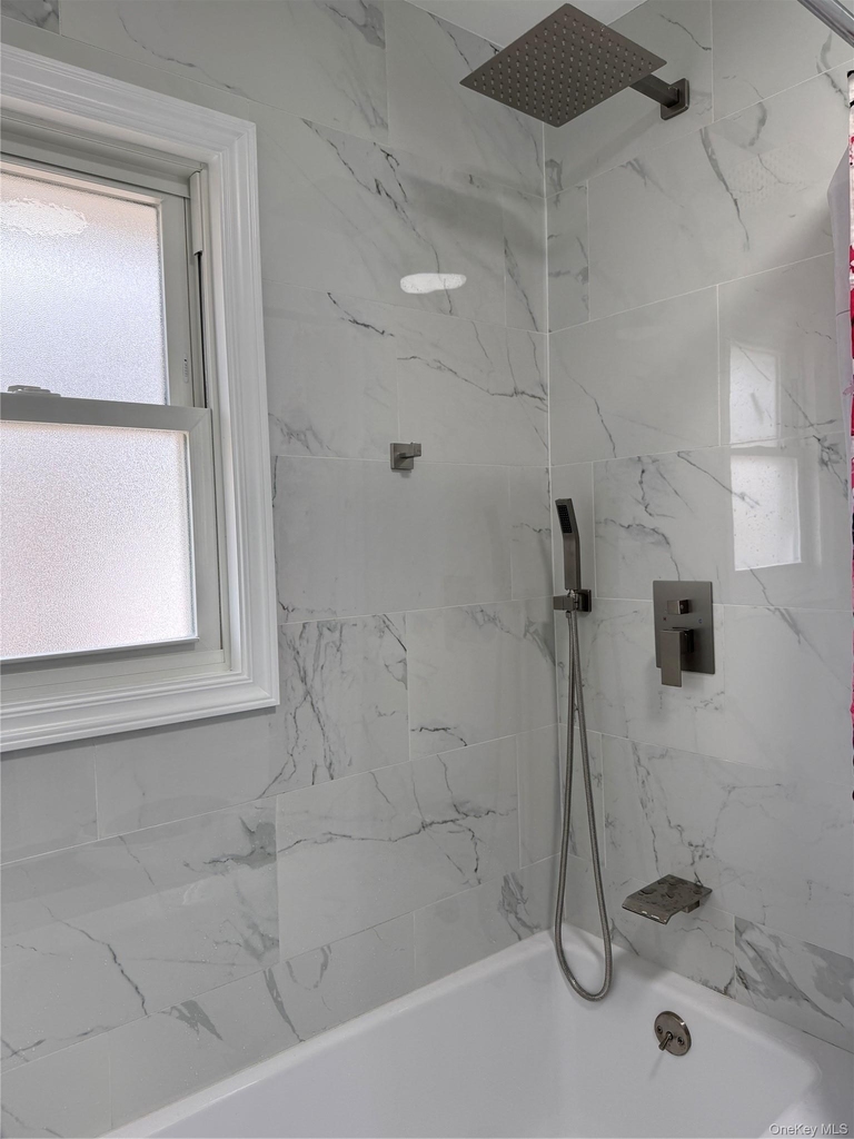 165 Lynbrook Drive - Photo 6