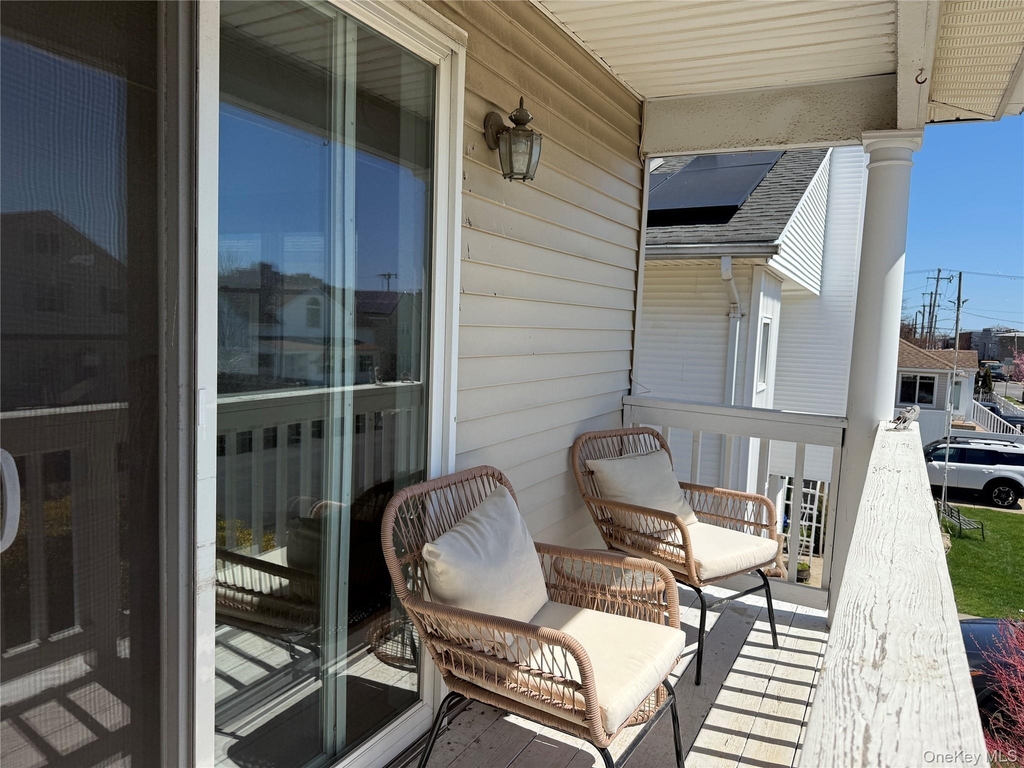 227 W Pine Street - Photo 3