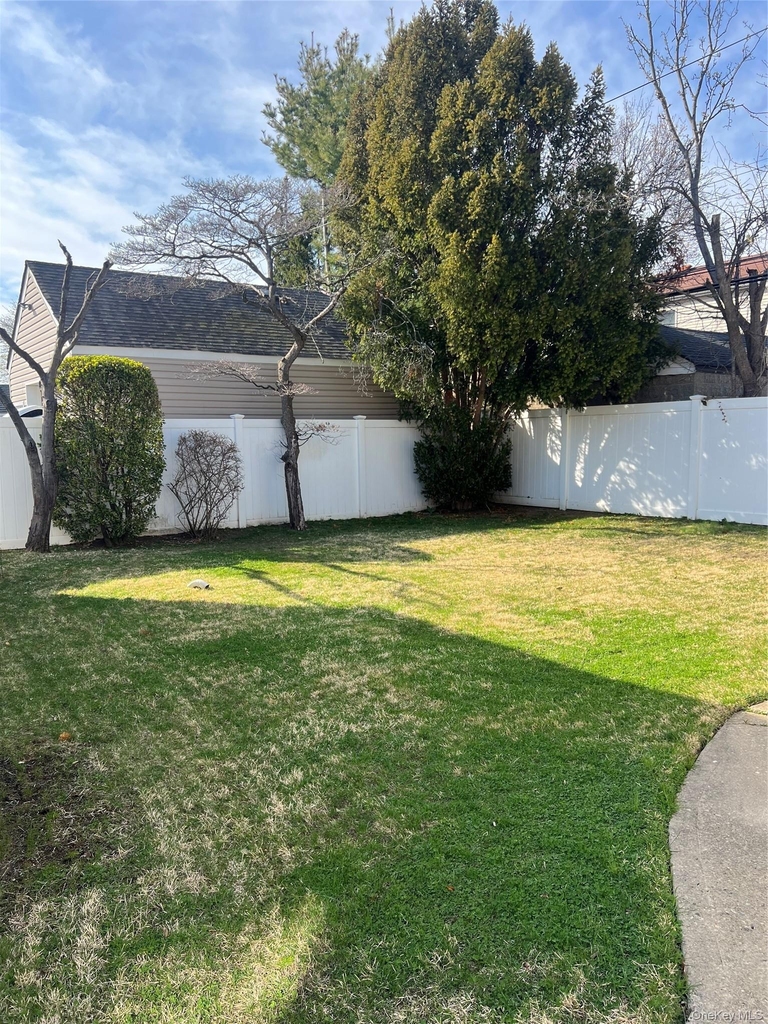 1016 Oaks Drive - Photo 16