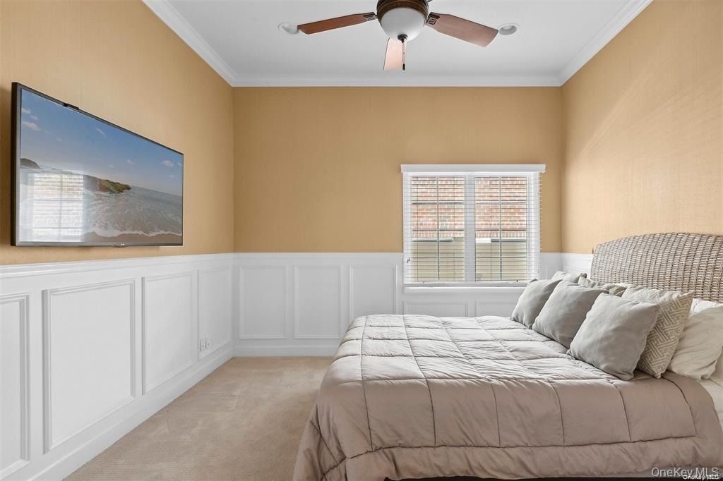 434 E Broadway - Photo 4