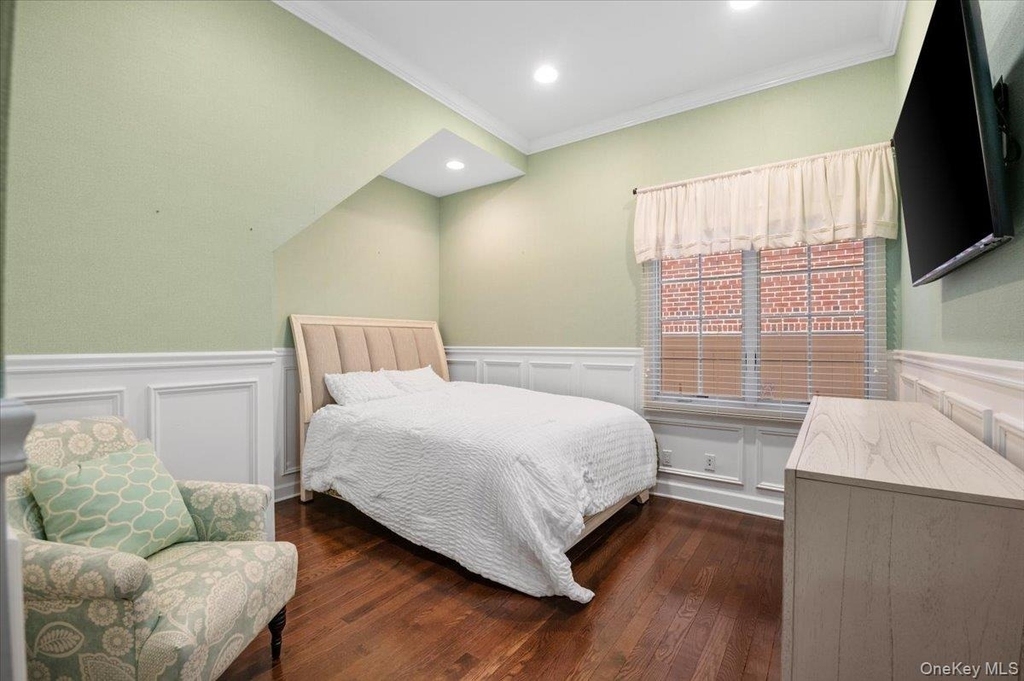 434 E Broadway - Photo 18