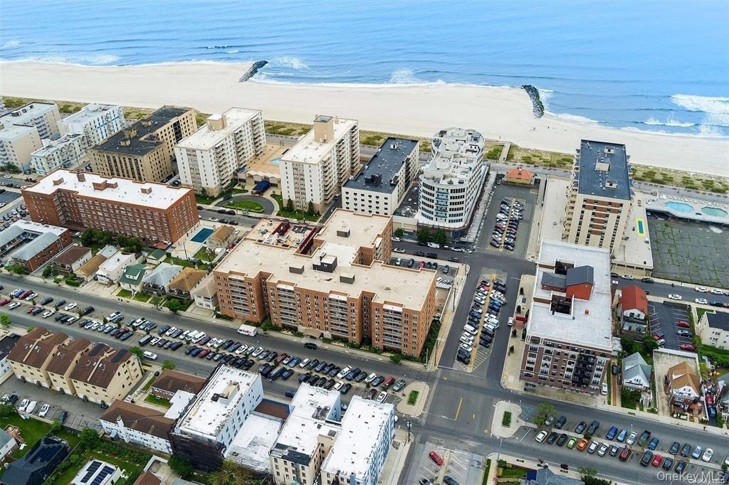 434 E Broadway - Photo 11