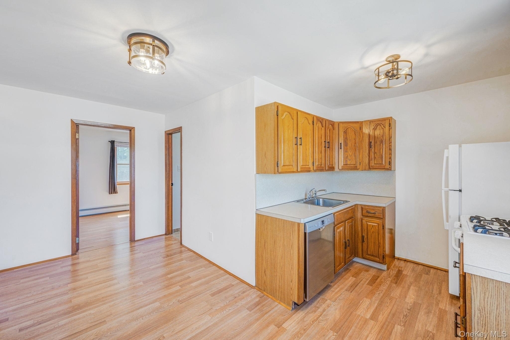 456 15th Street - Photo 3