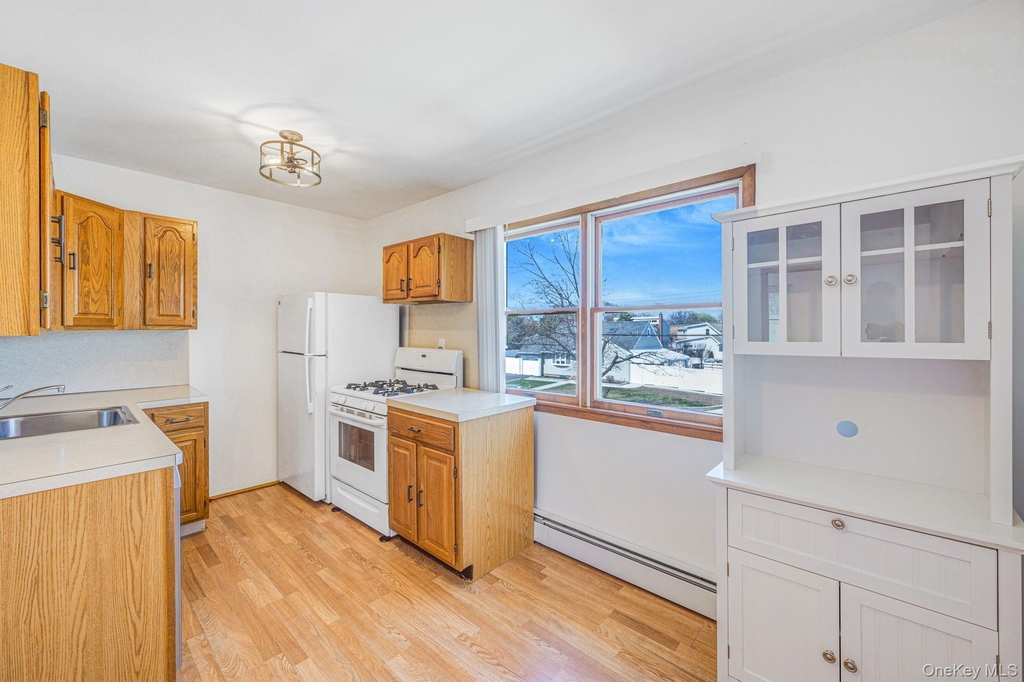 456 15th Street - Photo 4