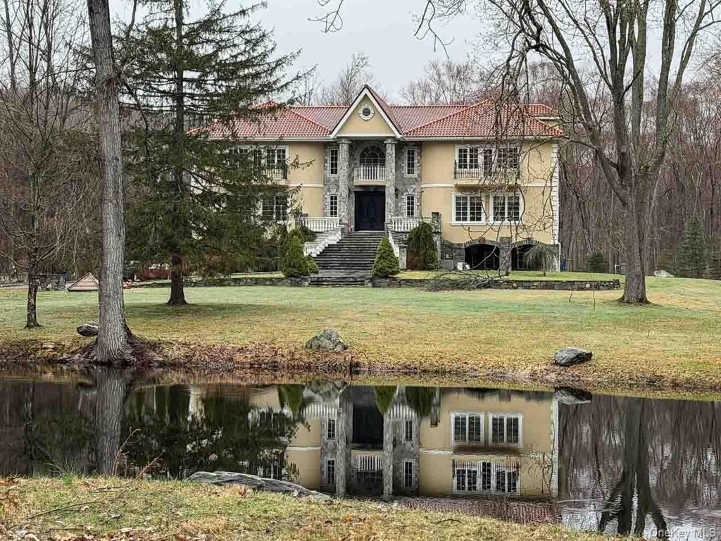 180 Stone Hill Road - Photo 1
