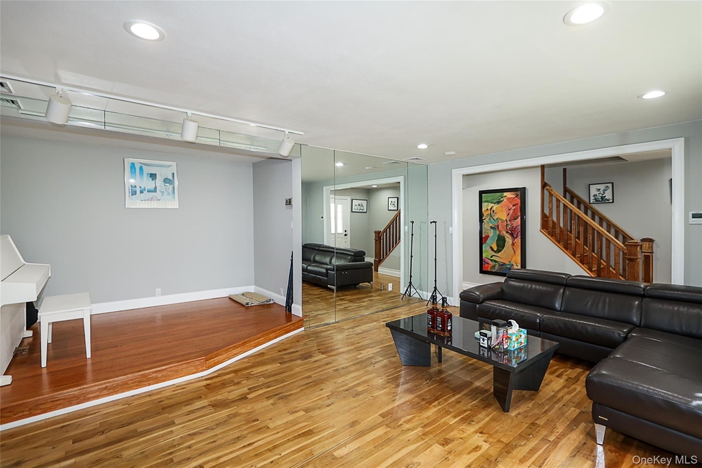 11 Otsego Avenue - Photo 4