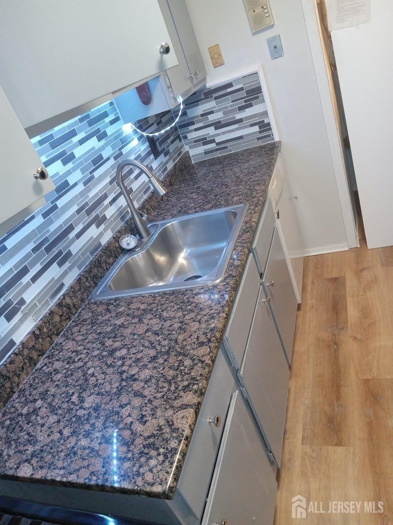 1503 Raspberry Court - Photo 5