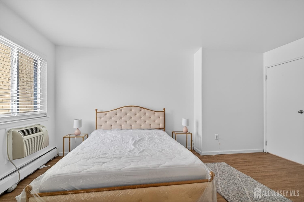 22 Lake Avenue - Photo 6