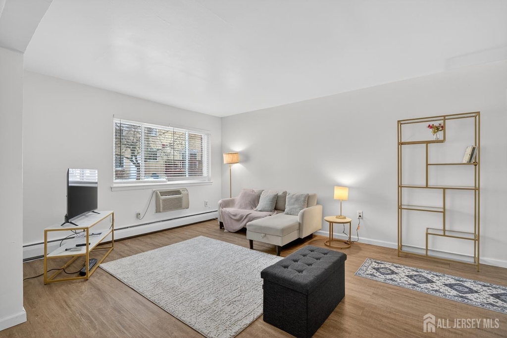 22 Lake Avenue - Photo 1