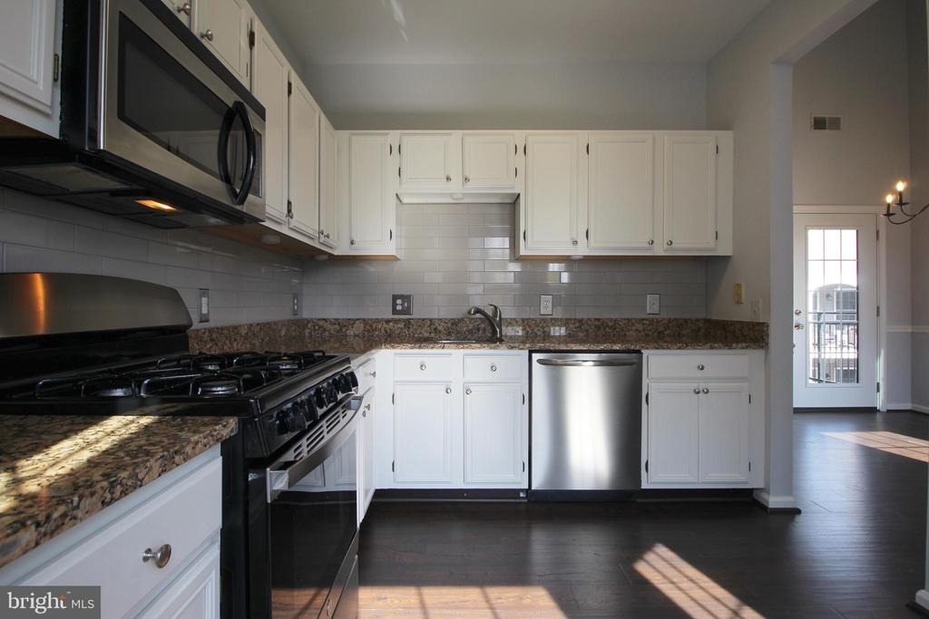 46598 Drysdale Terrace - Photo 5