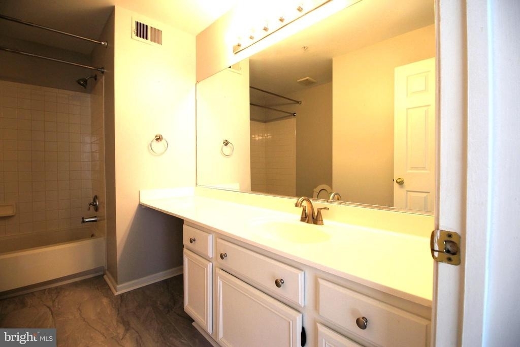 46598 Drysdale Terrace - Photo 23