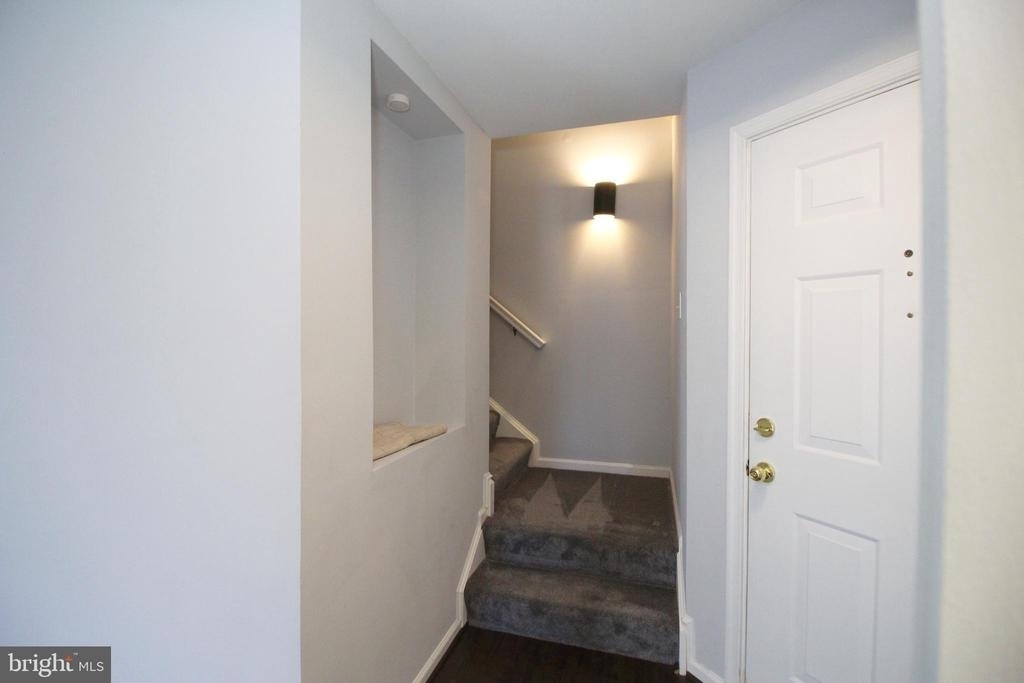 46598 Drysdale Terrace - Photo 2