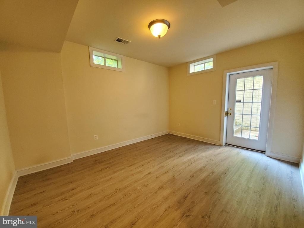 3301 Buckley Street - Photo 32