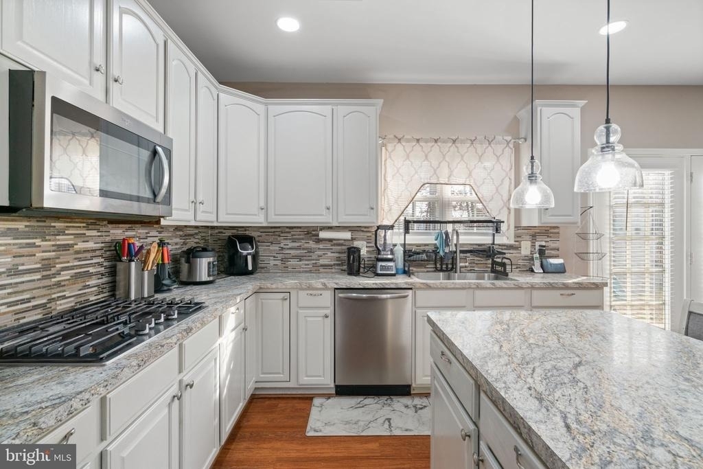 523 Windermere Drive - Photo 2