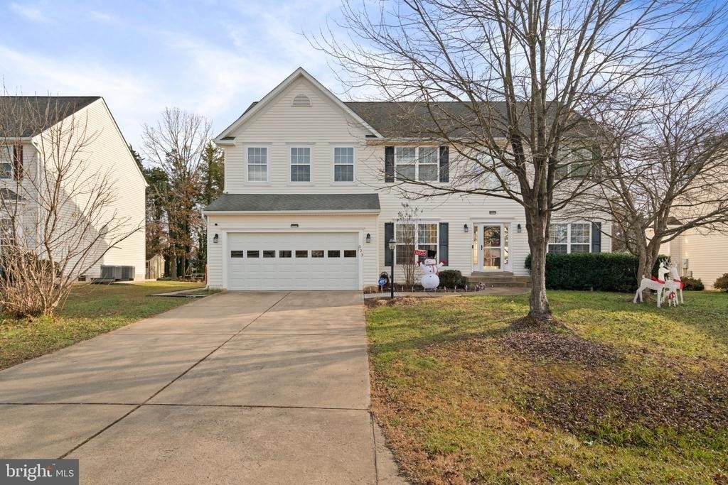 523 Windermere Drive - Photo 0