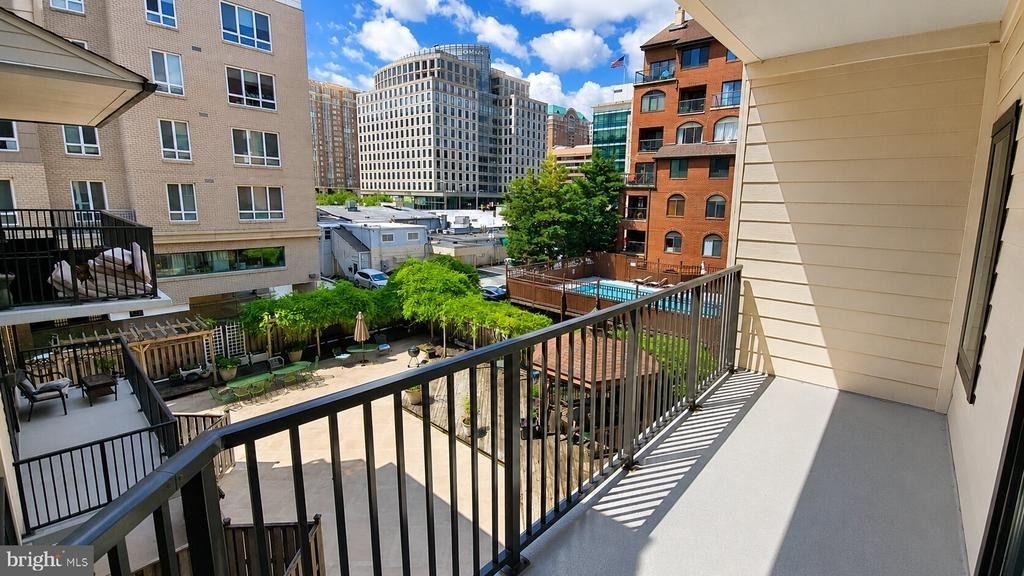 1020 N Stafford Street - Photo 9