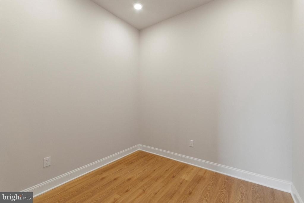 2157 E Lehigh Avenue - Photo 49