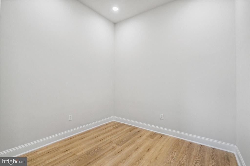 2157 E Lehigh Avenue - Photo 6
