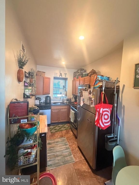 1710 W Girard Avenue - Photo 2