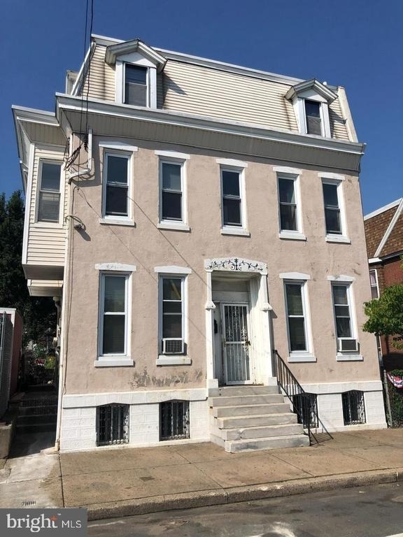 2666 Bridge Street - Photo 1