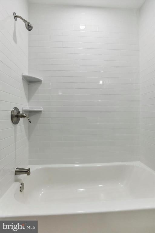 296 Greenough Street - Photo 20