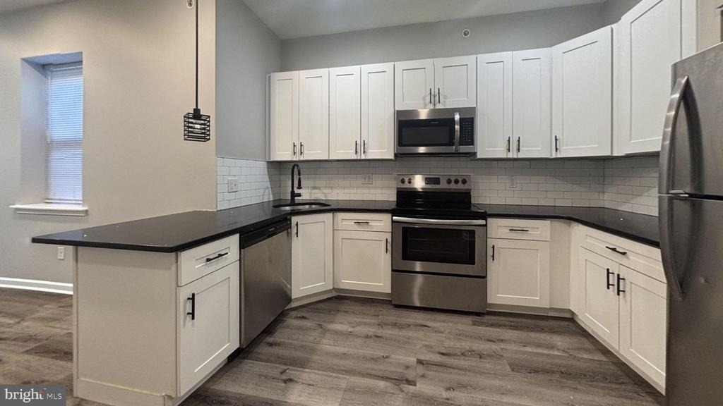3232 W Berks Street - Photo 0