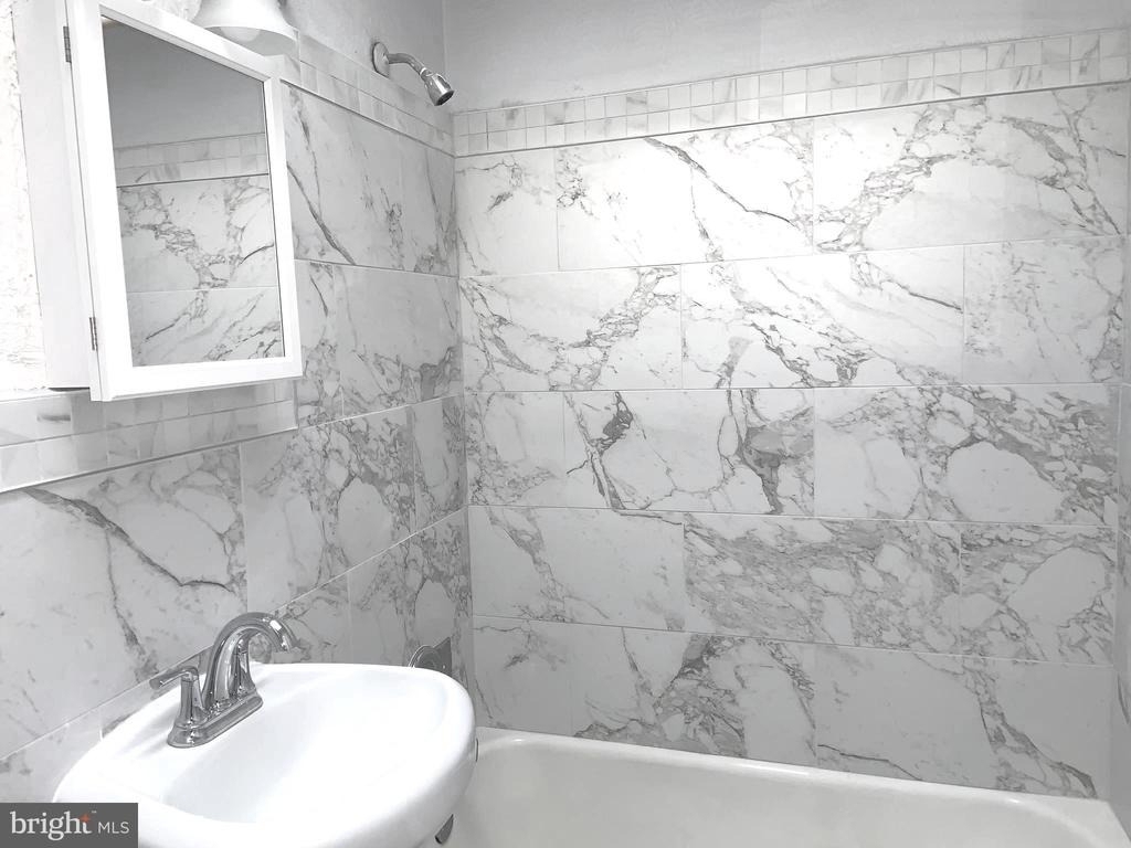 4613 Hartel Avenue - Photo 5
