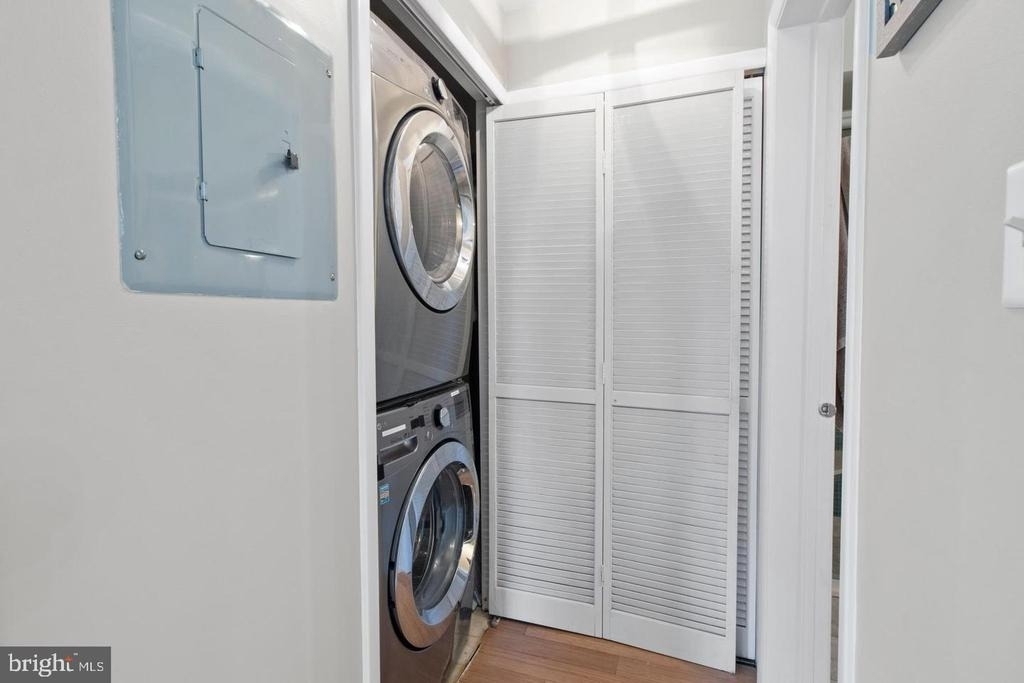 119 Commonwealth Court - Photo 5