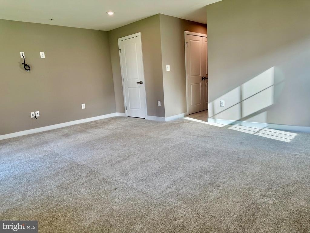 149 Lawndale Drive - Photo 3