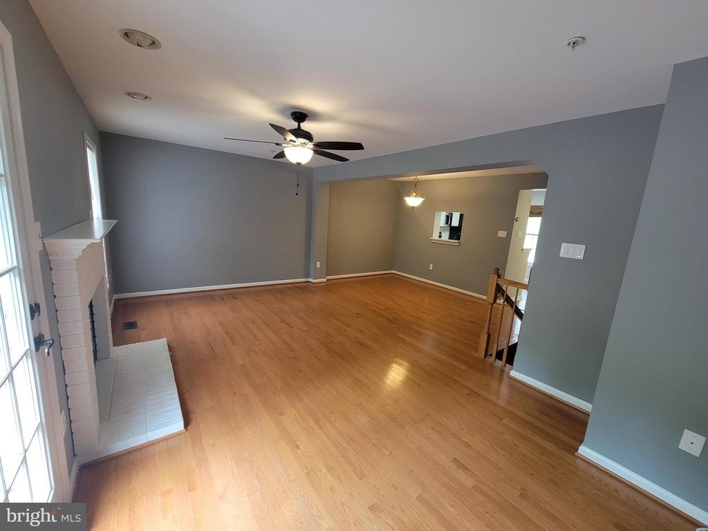 8702 Castlerock Court - Photo 15