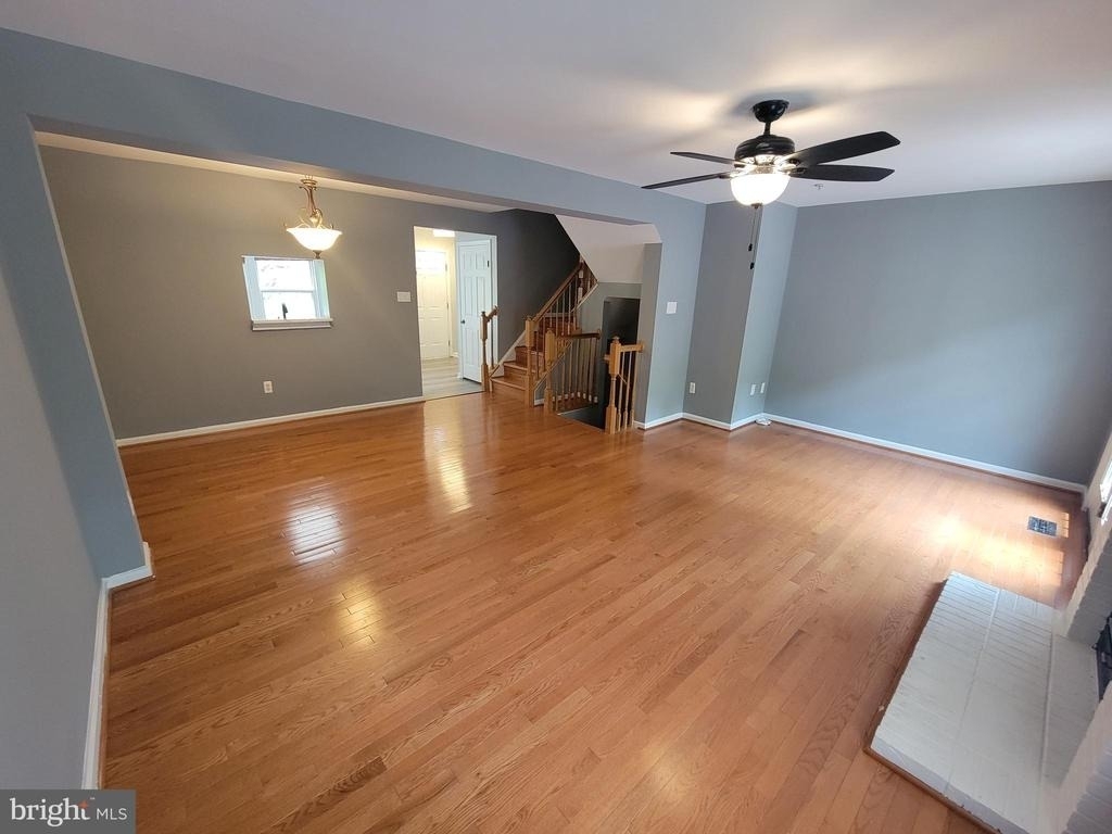 8702 Castlerock Court - Photo 14