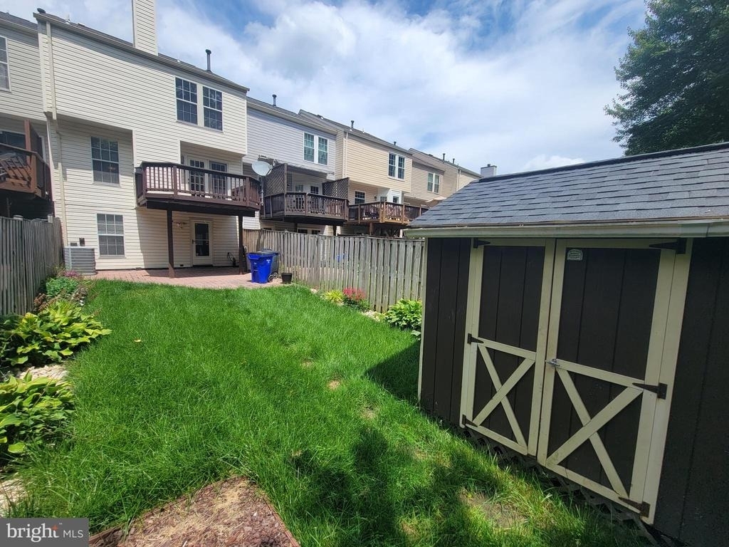 8702 Castlerock Court - Photo 62