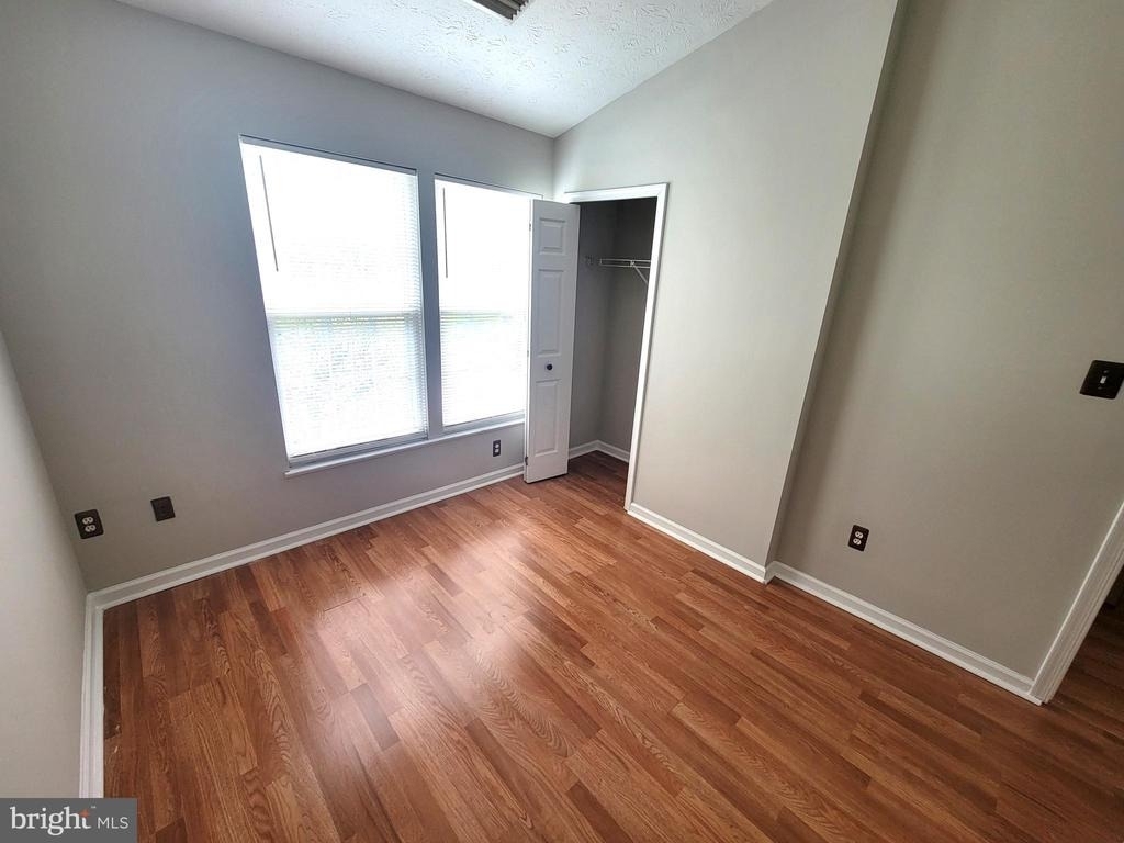8702 Castlerock Court - Photo 46