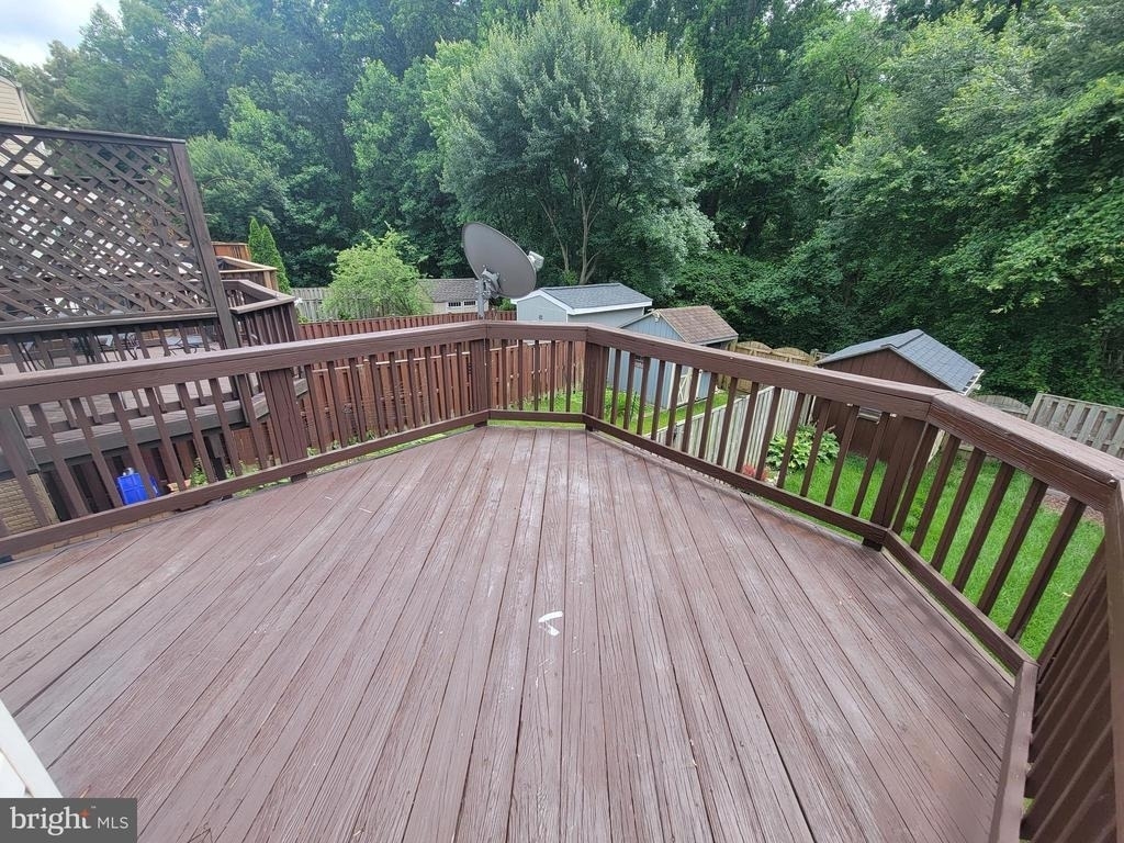 8702 Castlerock Court - Photo 21