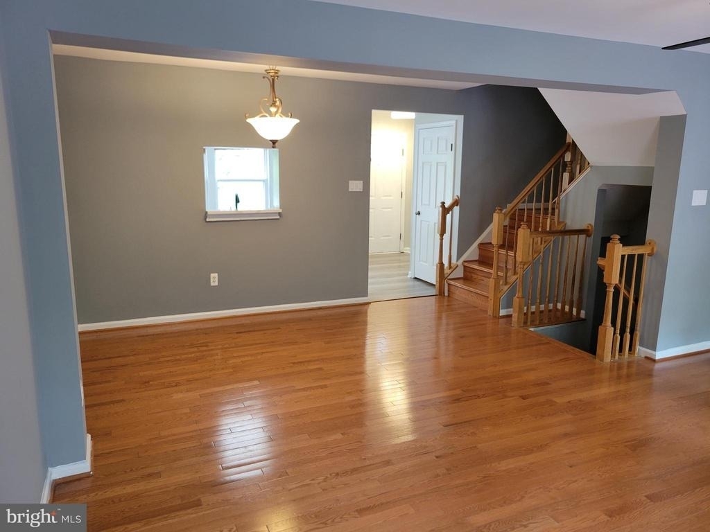 8702 Castlerock Court - Photo 18