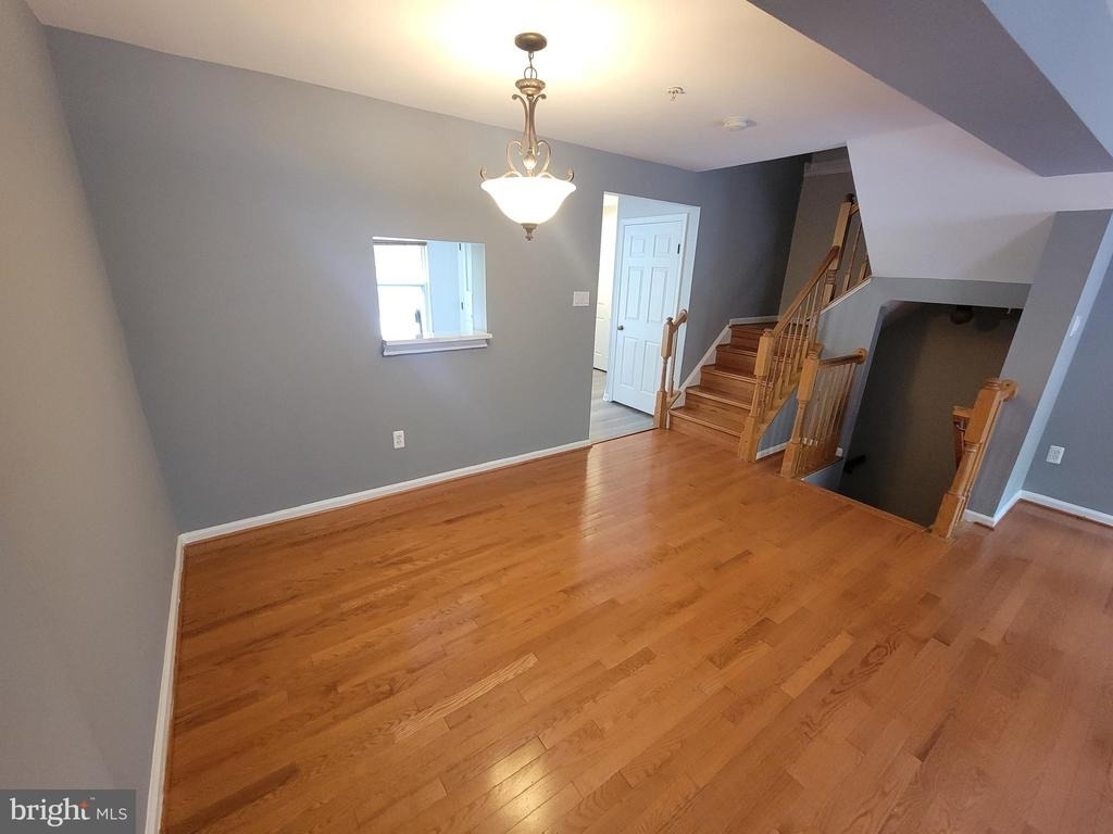 8702 Castlerock Court - Photo 19