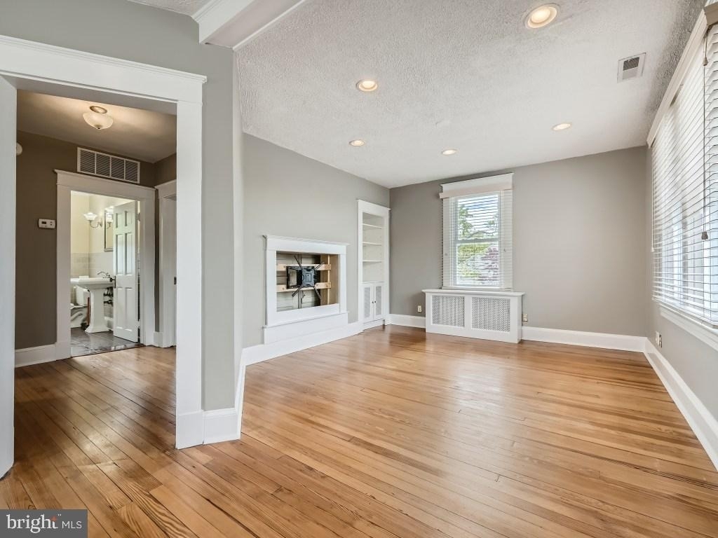 3201 E Joppa Road - Photo 16